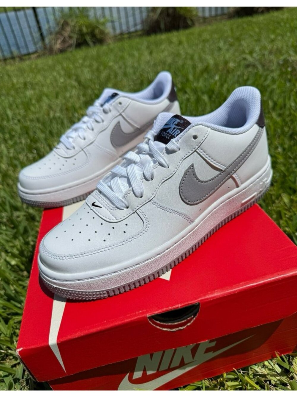 5.5Y | 7 Women’s NIKE AIR FORCE ONE AF1 LOW / WHITE / GRAY FV5948-112 AF1